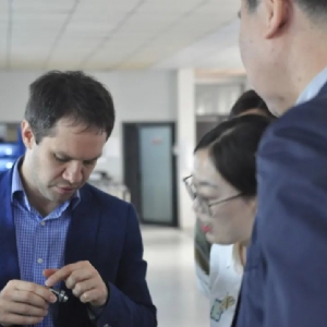 俄羅斯無損檢測研究所Denis先生一行到訪科電儀器考察交流