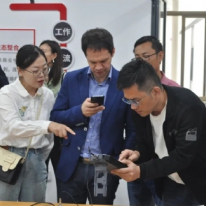 俄羅斯無損檢測研究所Denis先生一行到訪科電儀器考察交流