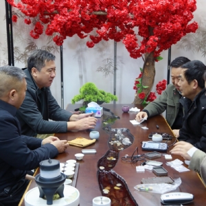 中國國際科技促進會涂層防腐技術(shù)創(chuàng)新分會秘書長 殷巖勤一行來公司指導調(diào)研